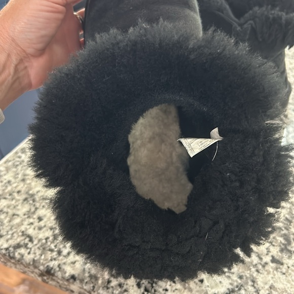 UGG Australia Mini Bailey Button Ankle 3352 Sheepskin Boots Black Women Size 9 - Picture 12 of 13